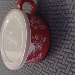 Temptations Red Floral soup bowl with microwave lid.